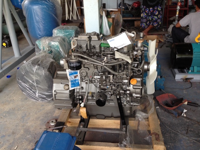 YANMAR Diasel Engine model 4TNV98-NSA Power 67HP  50kW @ 2500 rpm