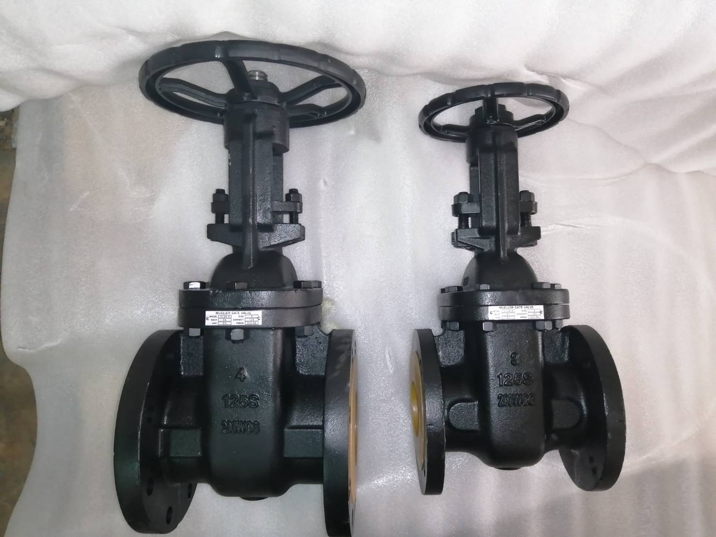 MUELLER - GATE VALVE