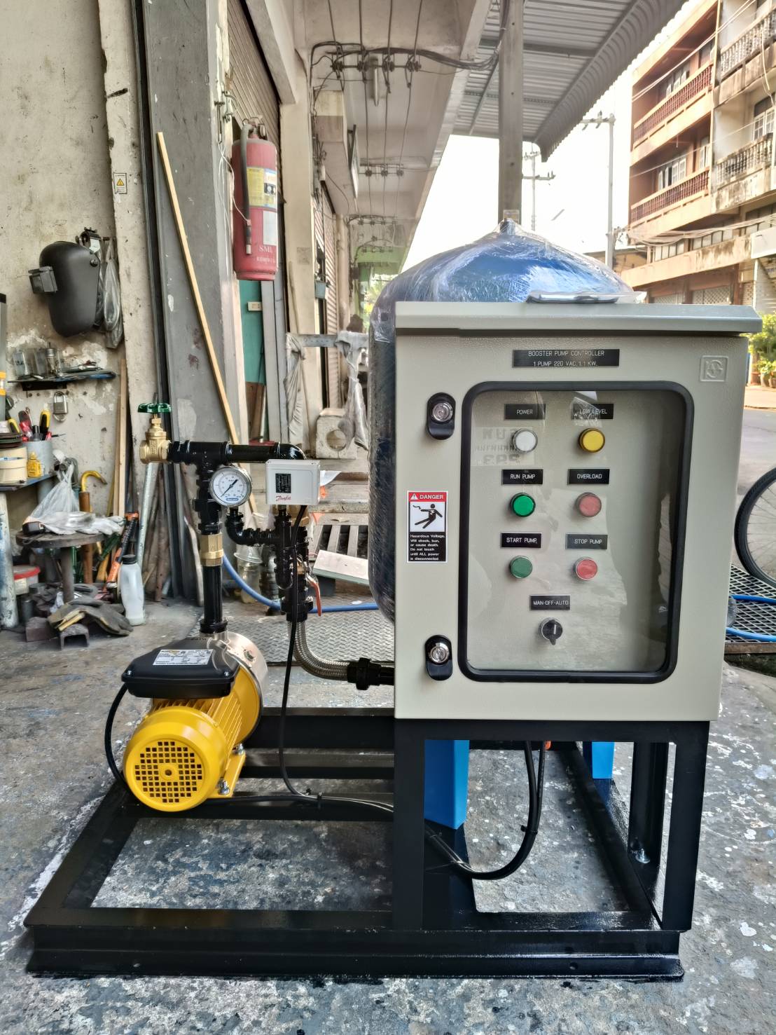 PACKAGE BOOSTER PUMP  Mitsubishi Pump Model : SMH-1105S  with Tank 100 Litres