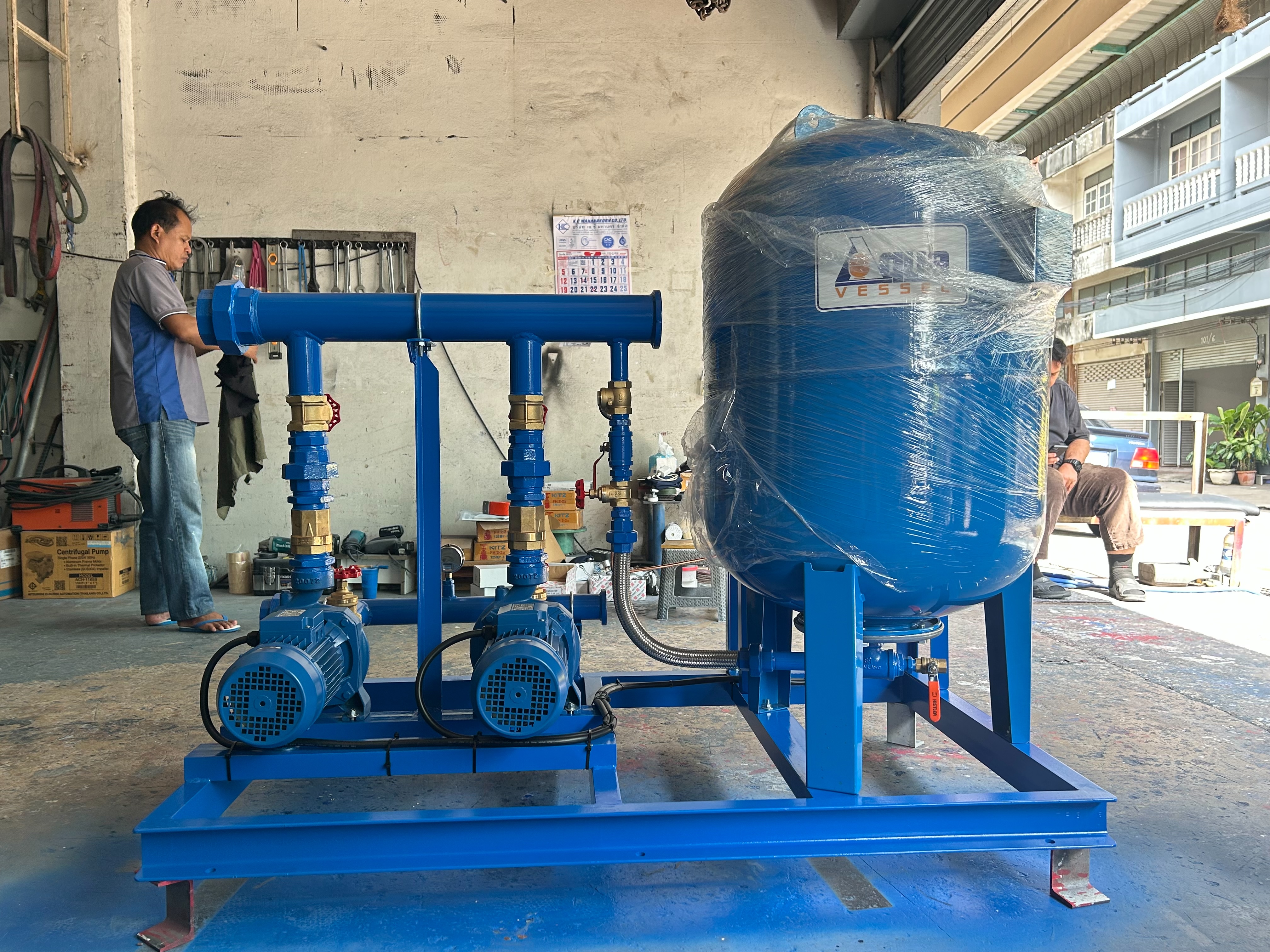 PACKAGE BOOSTER PUMP SET  EBARA Pump Model: CMB-2.00T with Pressure Tank 200  Litres